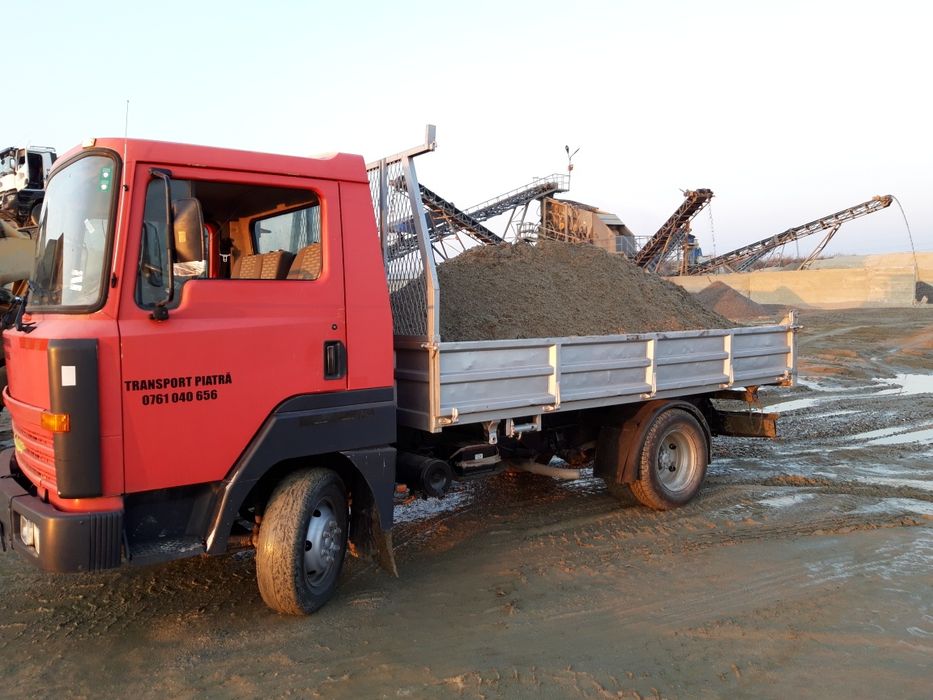 Nissan L35 basculabil