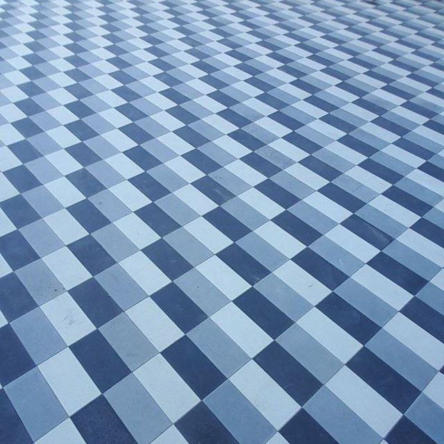 Брусчатка, бордюры, лотки