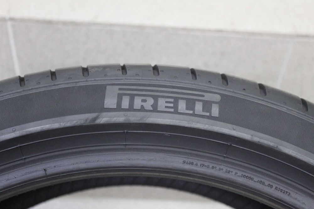 255/40-19 Pirelli P Zero RSC