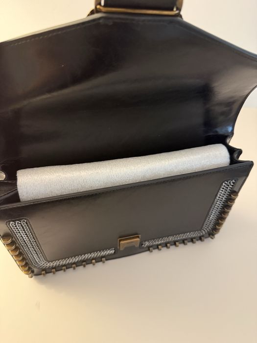 PINKO Geanta neagra din piele cu detalii metalice