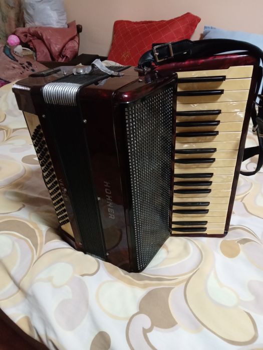 Acordeon Nou HOHNER VERDI 2