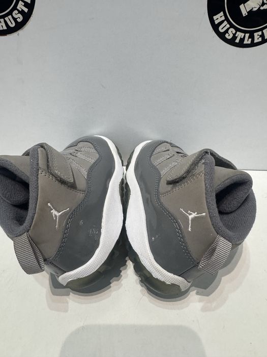 Детски маратонки NIKE AIR JORDAN 11 RETRO . Номер 23.5
