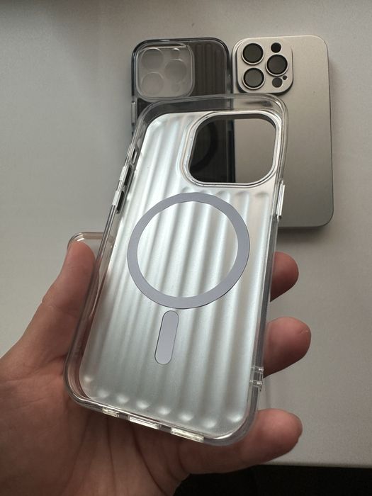 Чехлы на Iphone  14 Pro цена за все