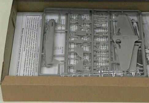 Сборная модель самолета Як-9 (Звезда, 1/72)