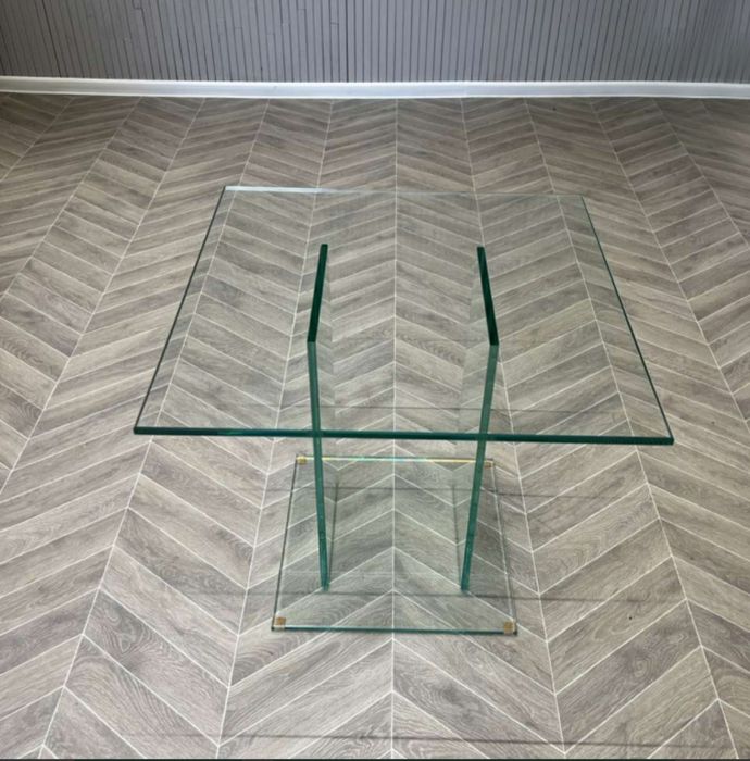 Журнальный столик