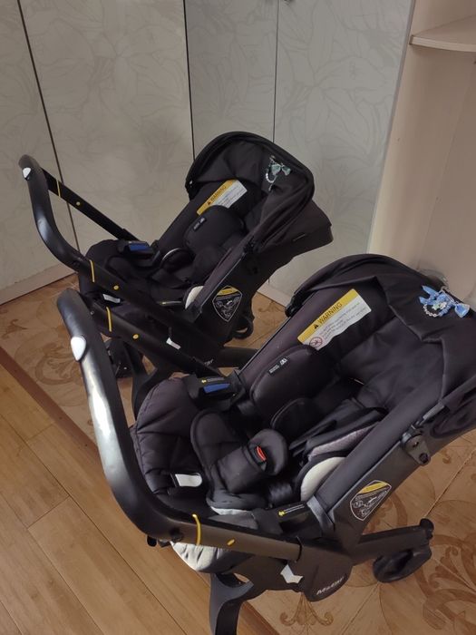 Продам коляску трансформер 2в1 - 2шт.