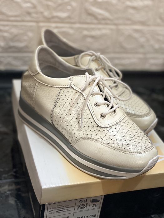 Дамски обувки