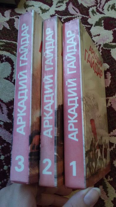 Собрание книг от 2000тг