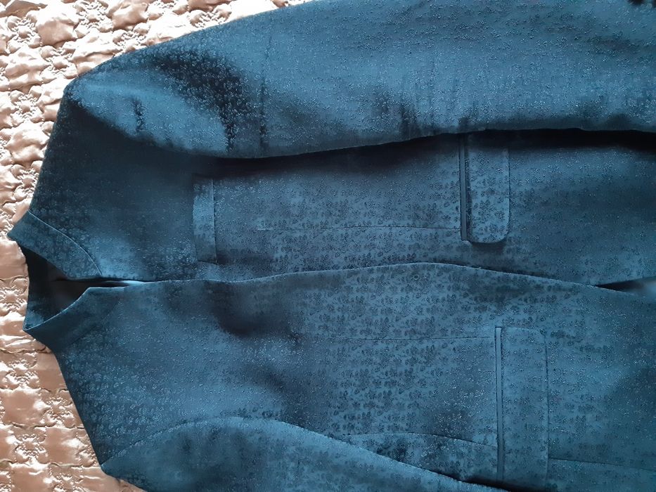 Costum de mire + cămasă cadou