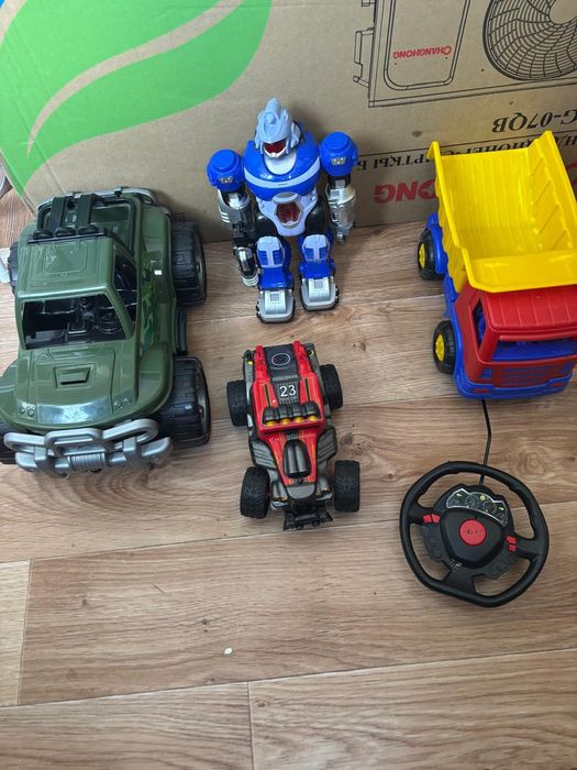 Продам игрушки всё за 4000тг