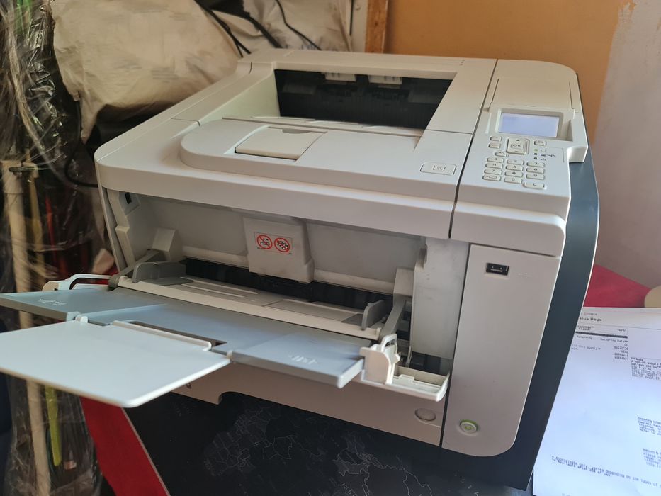 Imprimanta Modelul HP LaserJet P3015
Imprimantă laser