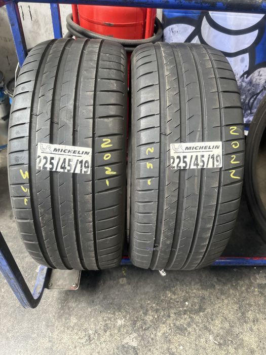 225/45/19 Michelin 2021/2022