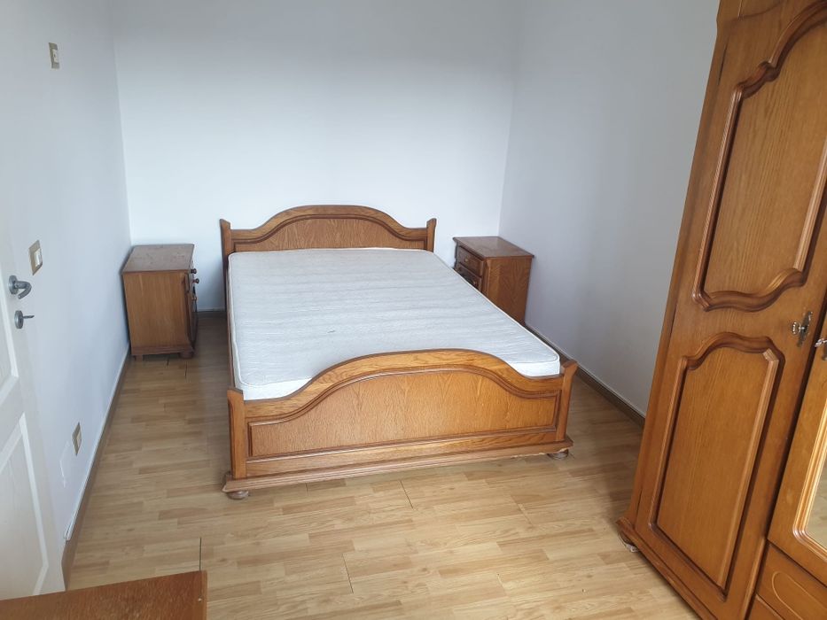 Închiriez  apartament