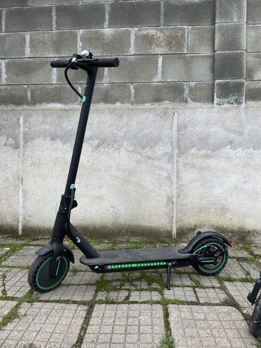 Ел Тротинетки чисто нови