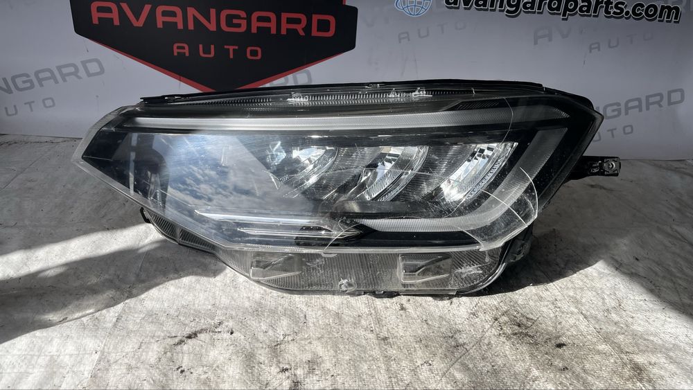 Volkswagen Taigo CS ляв фар