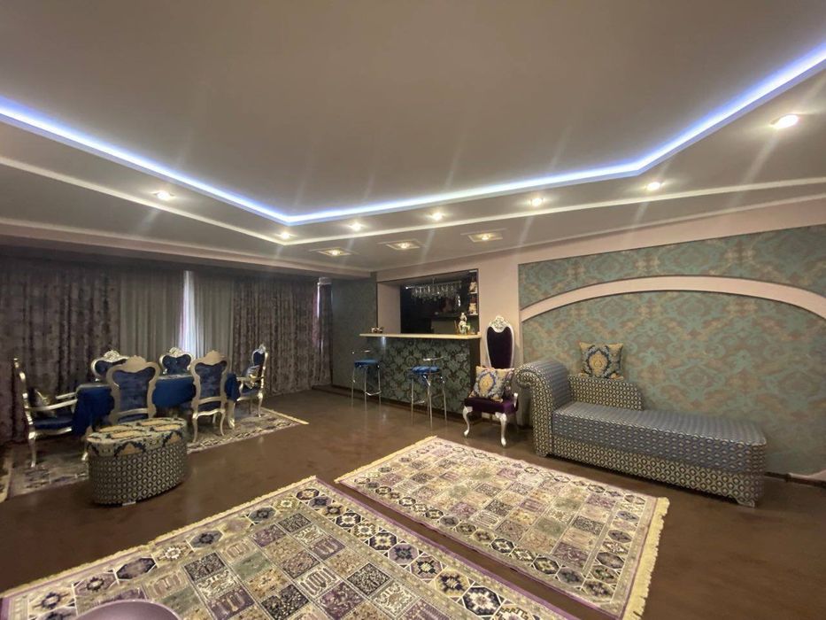 Яккасарайский район 3х комнатная квартира 132м² состаяние: с ремонтом