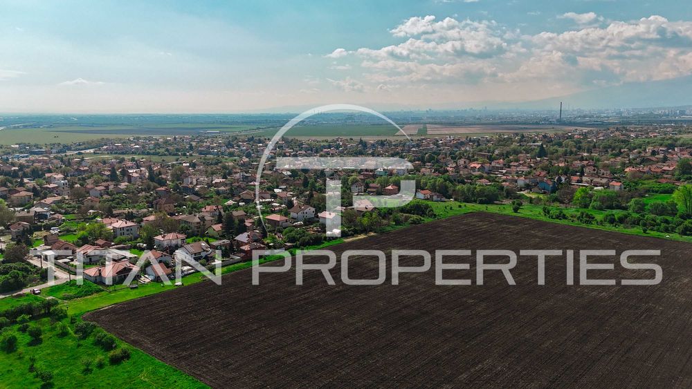 Парцел за продажба в с.Волуяк