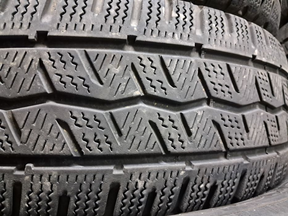 Anvelope second iarna 215 70 R15C Hankook 2024