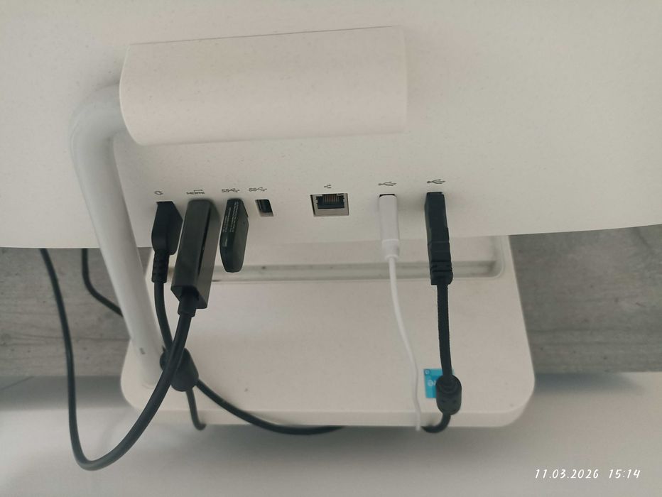 Sistem unitate All-in-one Lenovo