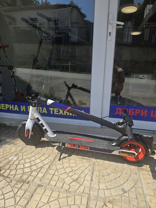 Електрическа тротинетка Aprilia