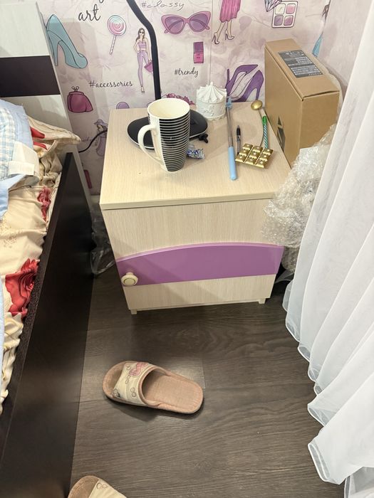 Продам кровать с полками
