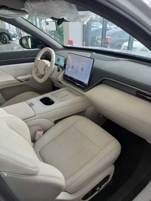 Dong Feng 008 Max 2026 Restaling Gibrid