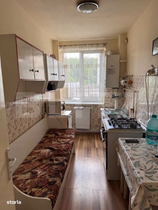 Apartament 3 camere, semidecomandat, central