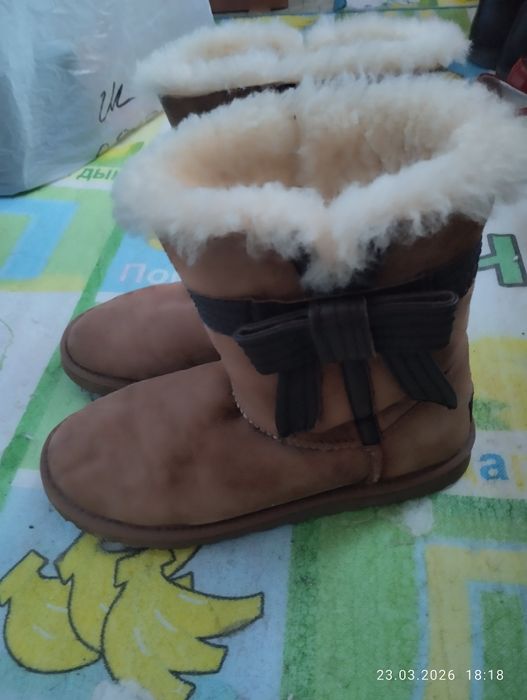 Угги отдам 39-40 размер