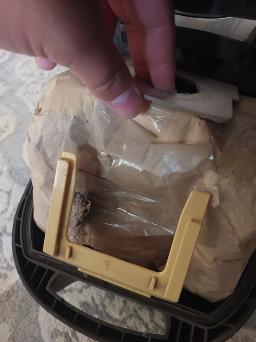 Срочно продам отличный пылесос LG