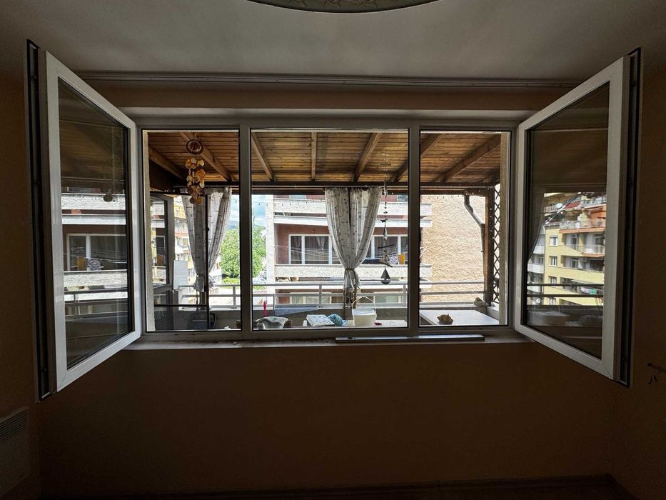 PVC дограма бяла