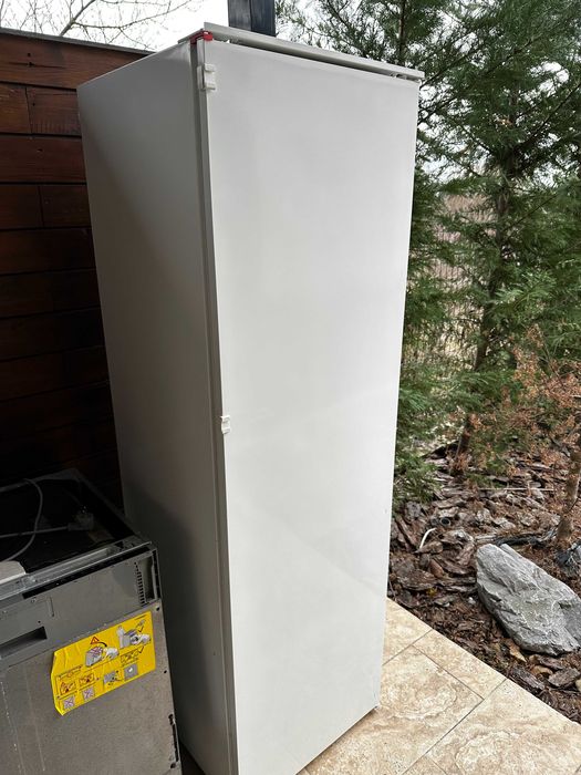 Frigider încorporabil Electrolux 319L