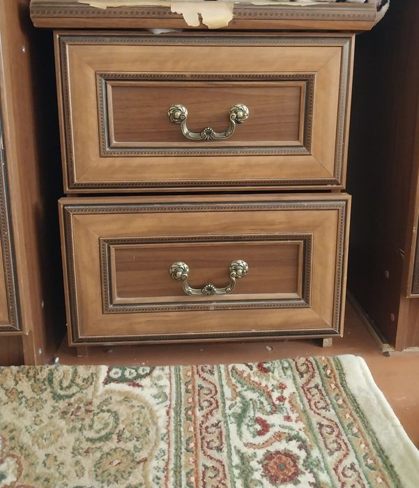 Спальни 1та тумбачка 2та нархини келишамиз