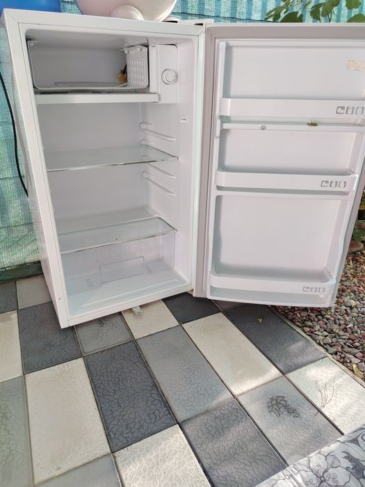 Срочно Холодильник Мини Artel