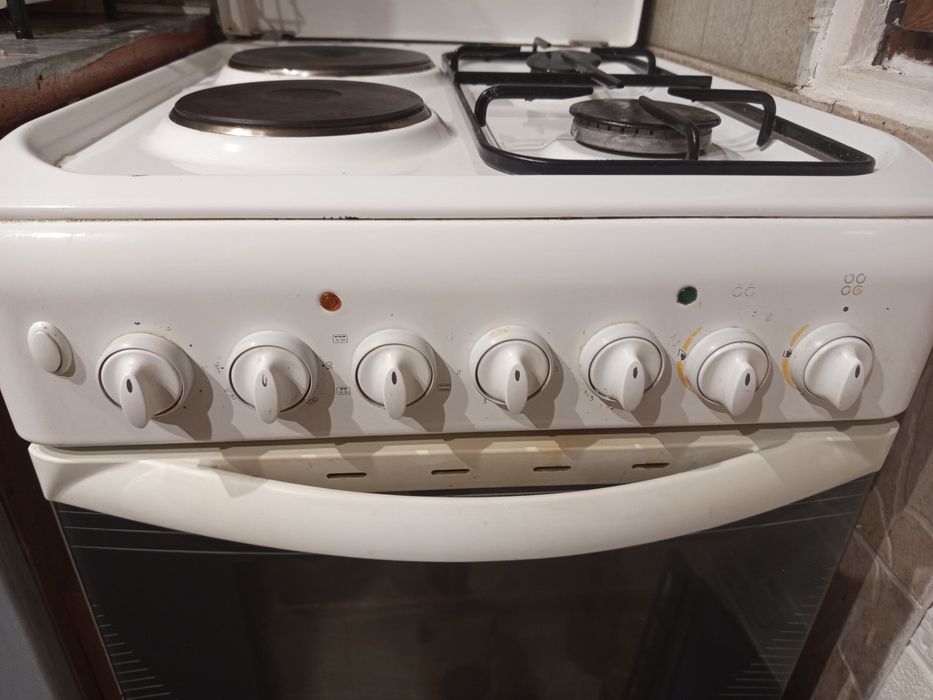 Готварска печка indesit