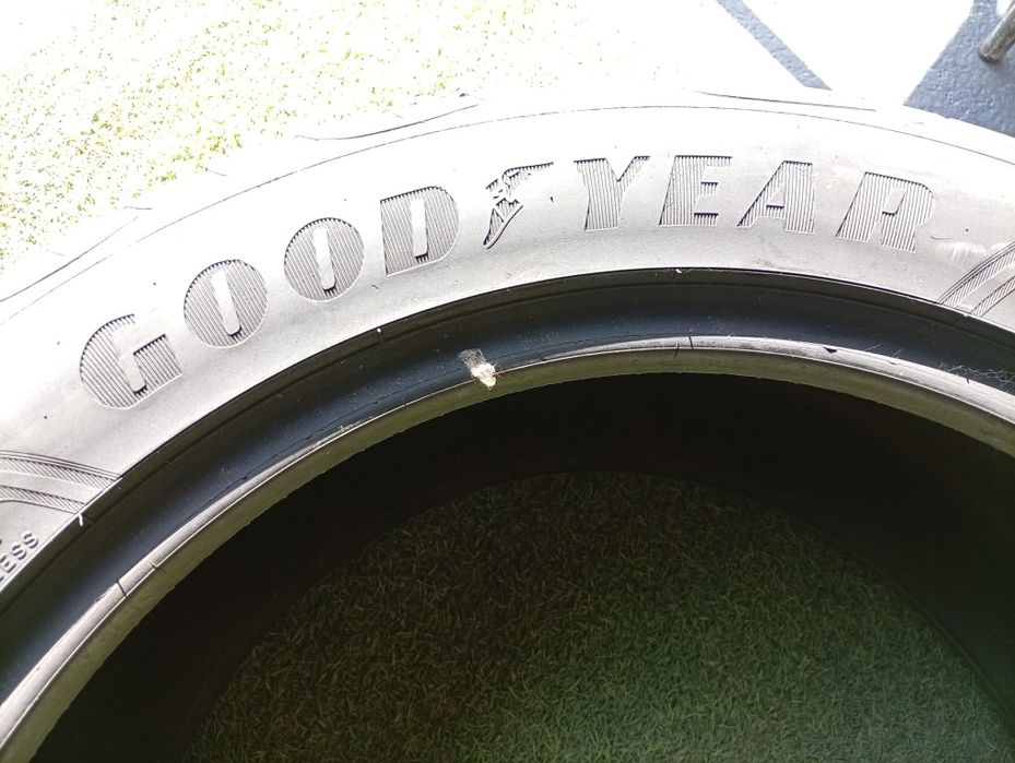 285 45 20 Goodyear 150 lei bucata