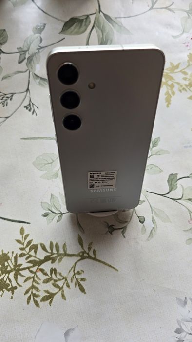 Продам самсунг s24