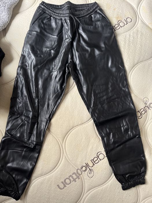 Отдам женские вещи