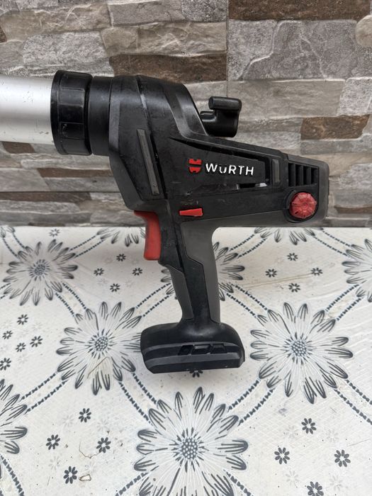 Акумулаторен пистолет за силикон WURTH