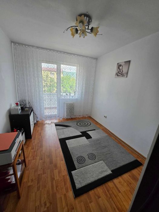 Apartament de vanzare Baia Mare, etaj 1 - zona Semiluna