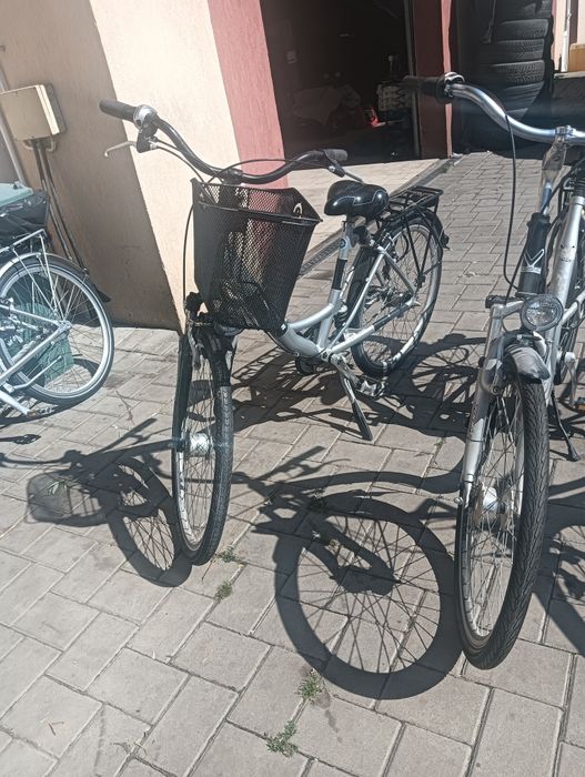 Vând Biciclete Damă