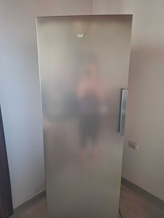 Congelator vertical BEKO Inox | 8 sertare | Stare excelentă | Capacitate mare | Perfect funcțional