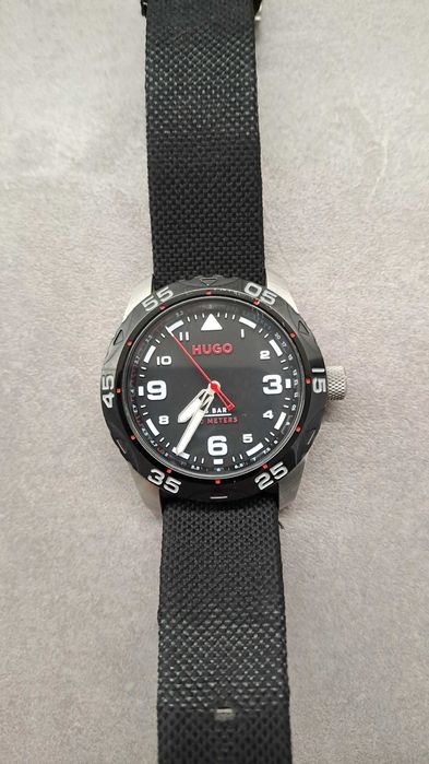 Мъжки спортен часовник Hugo Trek