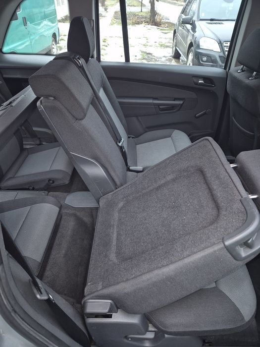 De vânzare Opel zafira