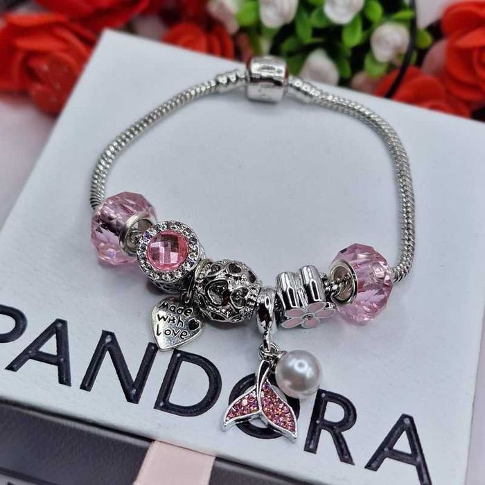 Детска гривна тип Pandora с висулки