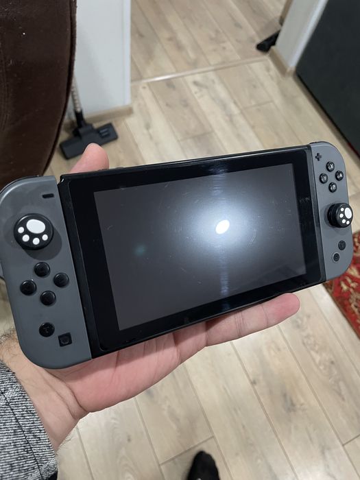Продам nintendo switch
