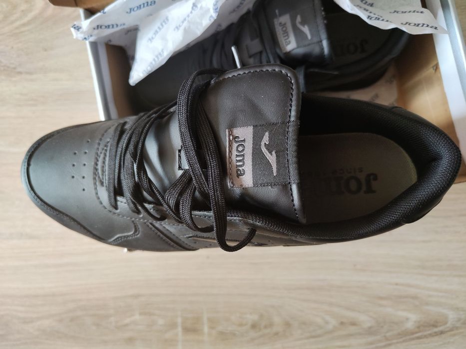 Joma крассовки 39