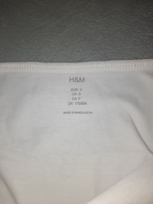 Top alb de la H&M