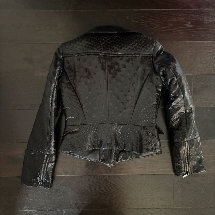 Дамско яке GF Ferre