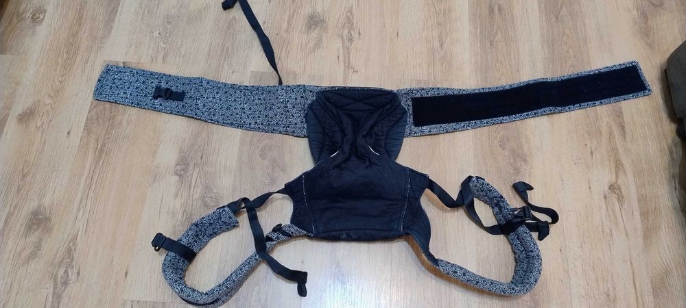 Marsupiu Ergobaby Keith Haring