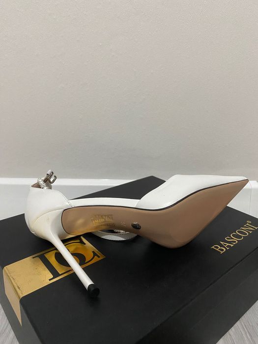 Туфли белые Basconi (оригинал)